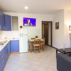 https://daniels-house-pontedera.it-tuscanyhotel.com